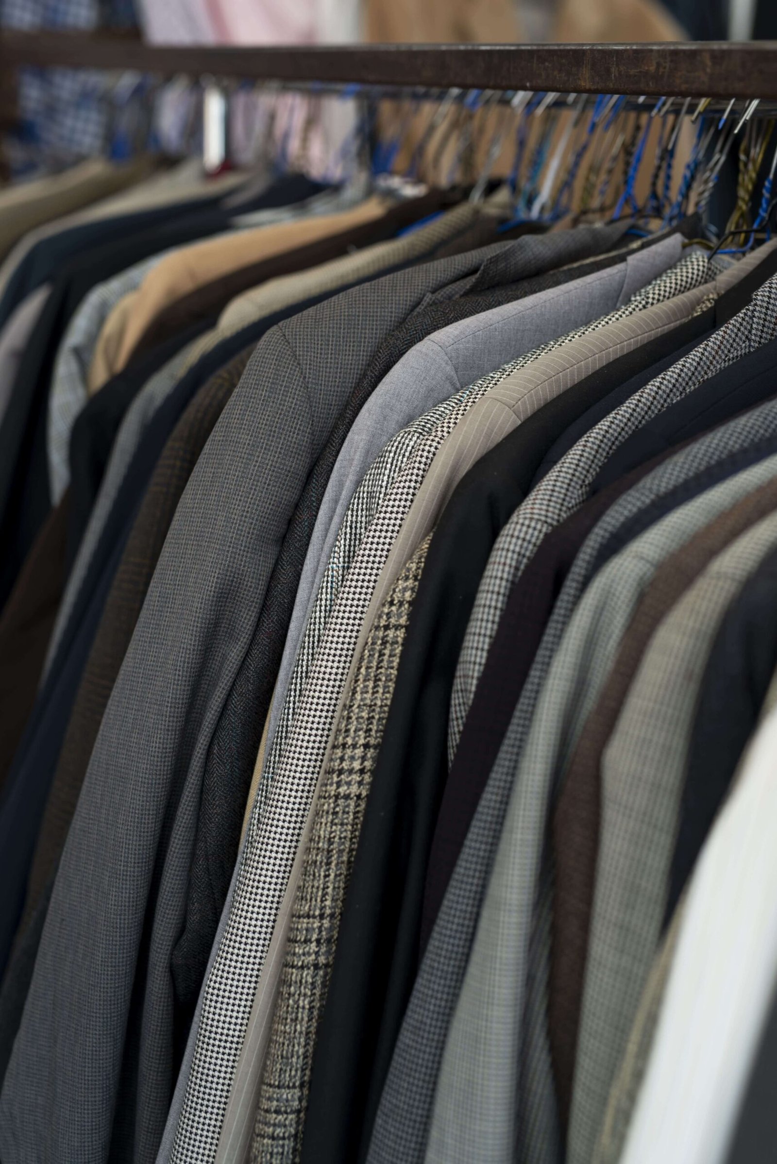 Dry Cleaning, Laundry & Alterations in Toronto – Metro Cleaners